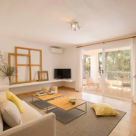 Hibiscus Apartment